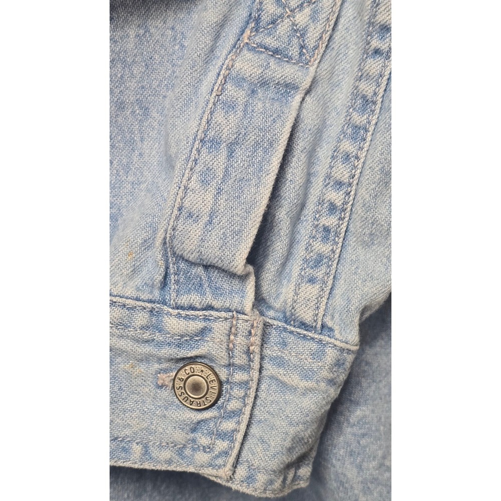 Vintage Levis Denim Shirt Button Up Long Sleeve Light Wash Sz S 8-10 Red Tab - Picture 5 of 11